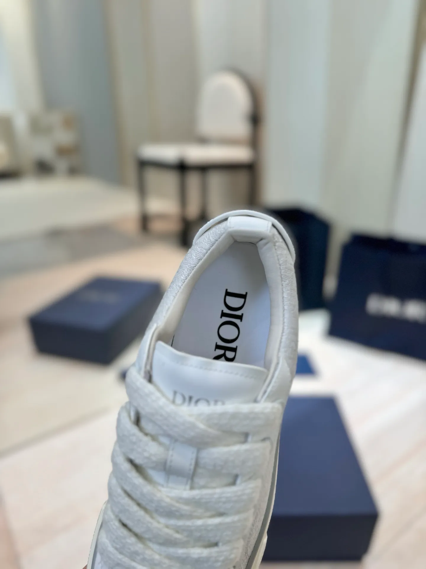 👟👟Ex-factory price 600👟👟 (Top version) Dior 2025 autumn and winter haute couture series new men's shoes CD jelly-colored flat casual shoes Dior and STONE ISLAND B33 round toe lace-up canvas skate shoes Stars' same style Oblique letter logo embroidered retro color-blocking sneakers The top high-end version on the market ✅ Upper: imported custom calfskin/suede leather ✅Inner: water-dyed cowhide lining ✅Outsole: original open-molded Tpu outsole ✅Packaging: full set of original box ✅Size: 35-45 (46 pieces customized, non-refundable)